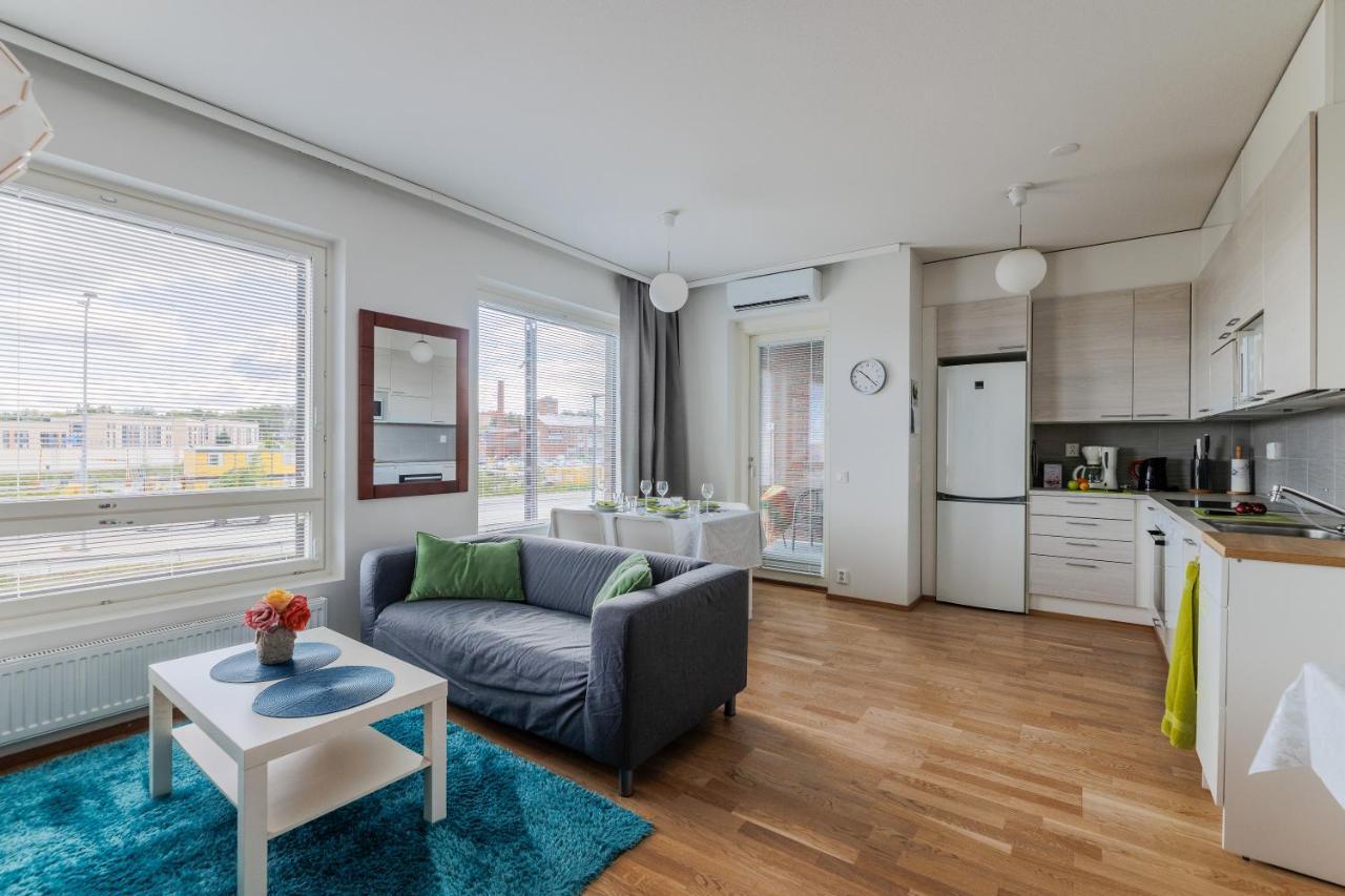 Close To Center And Naesijaervi - Free Parking, Ac, And Two Double Beds Apartment Tampere